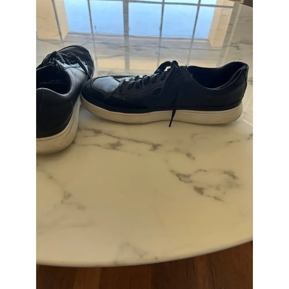 UGG South Bay Sneaker Low Men's Size 11 Black Leather 1108959 Lace-Up Casual